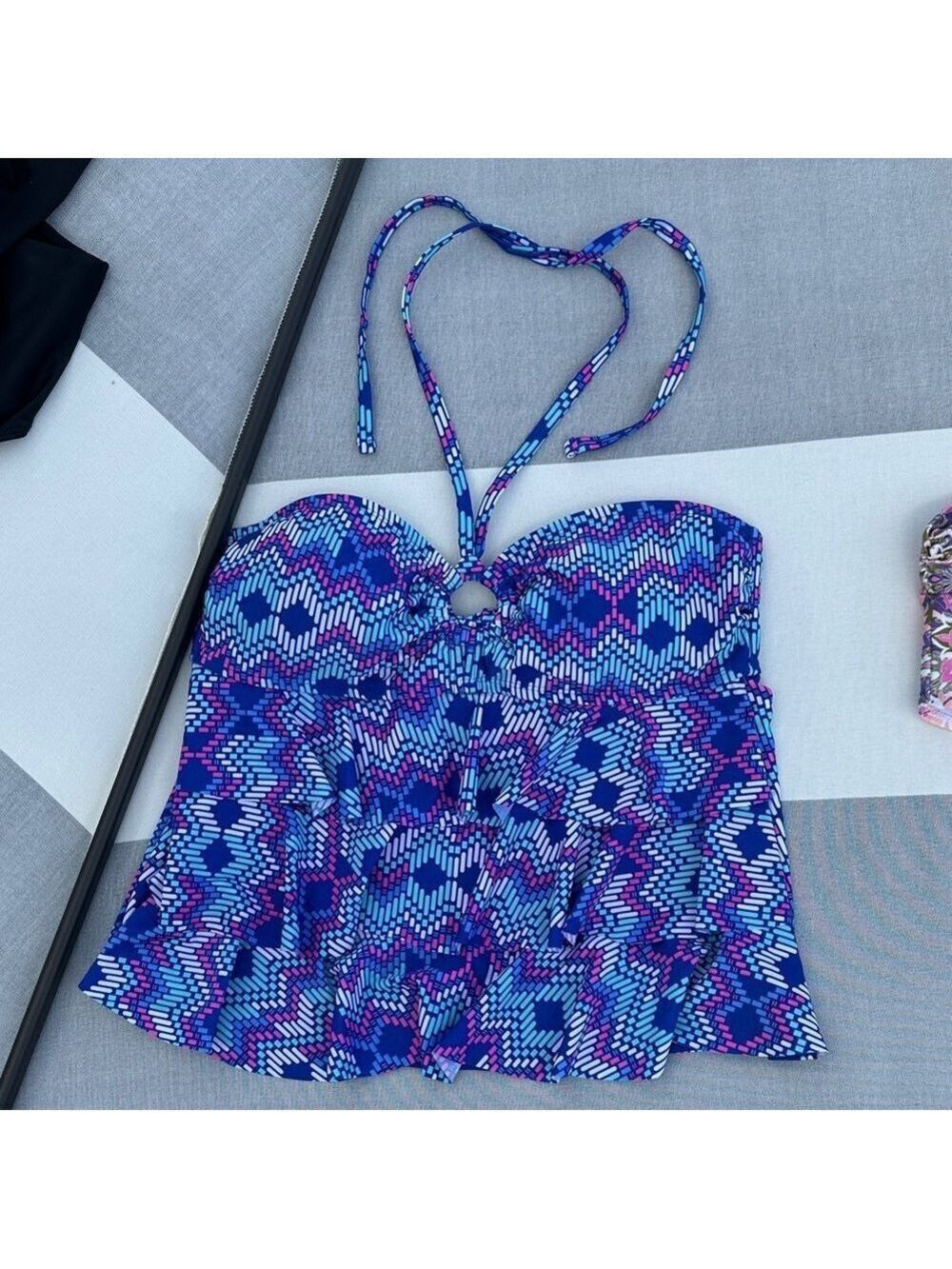 Collections by Catalina Vibrant Blue Patterned Women's Swim Takini Size L NWOT